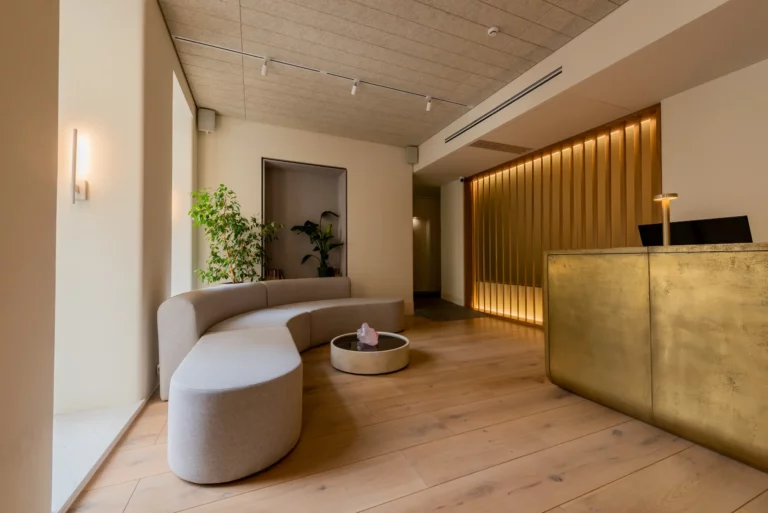 Home 10 hotel inteurer design
